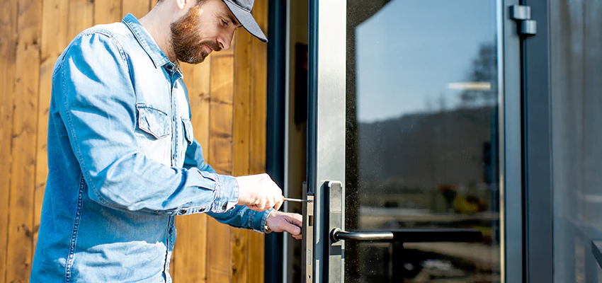 Frameless Glass Storefront Door Locks Replacement in East Porterville, CA