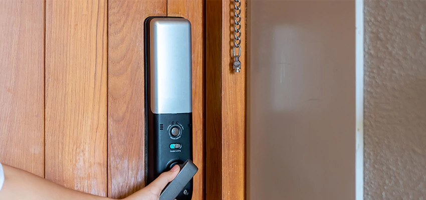 Home Security Electronic Locks Upgrades in East Porterville, CA
