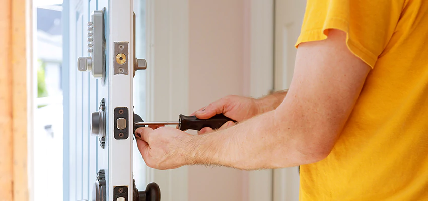 Eviction Locksmith For Key Fob Replacement Services in East Porterville, CA